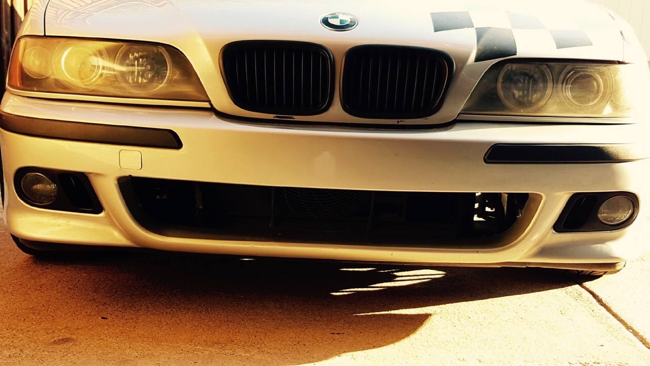 BMW E39 540i M-Sport / M5 97-03 Front Bumper Fog light with Intake Scoop