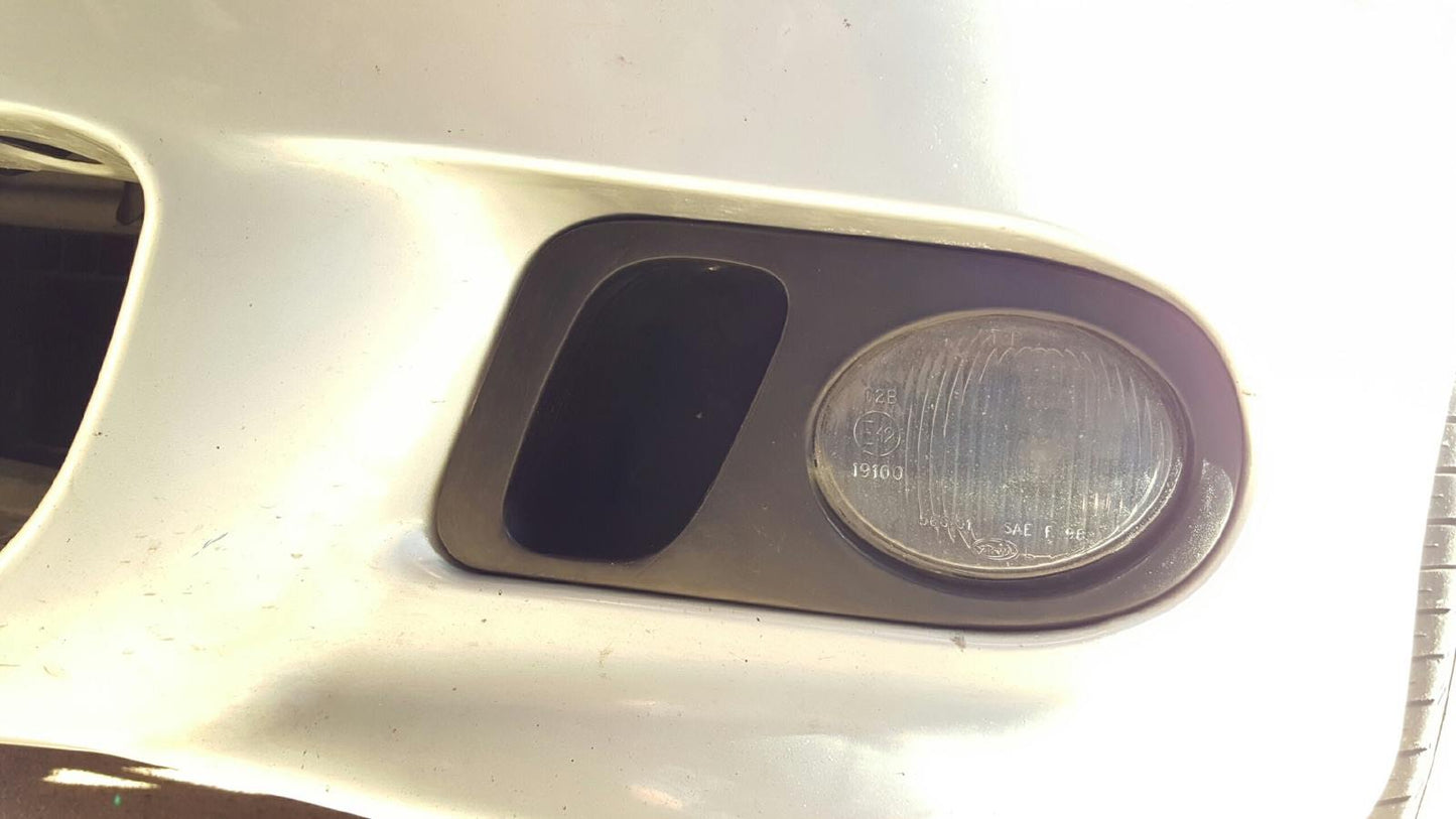 BMW E39 540i M-Sport / M5 97-03 Front Bumper Fog light with Intake Scoop