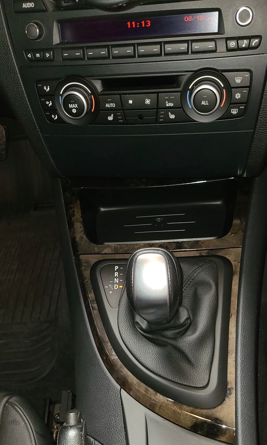 BMW E8X 1 SERIES (E81/E82/E87/E88) INDUKTIV Wireless Device Charging Unit
