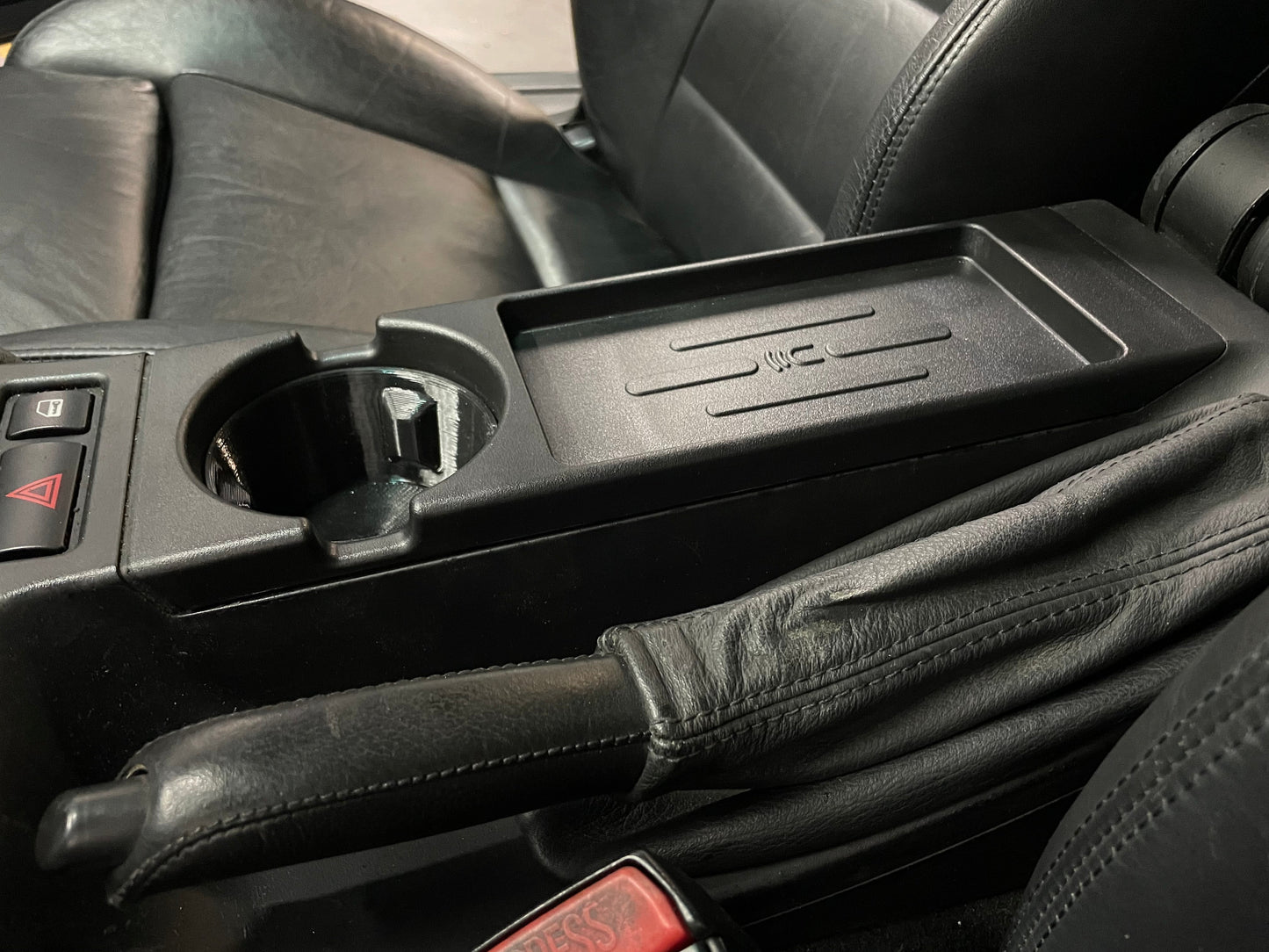 BMW E46 3 SERIES (INCLUDING M3) INDUKTIV Wireless Device Charging Unit