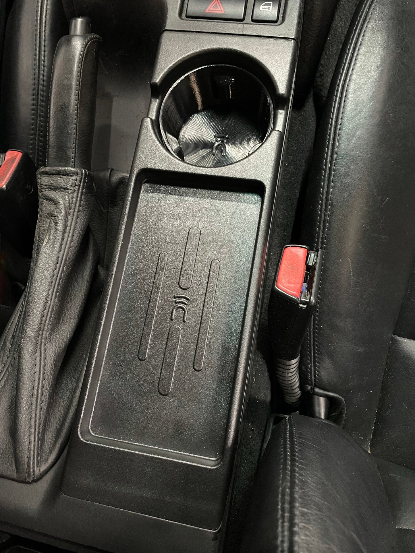 BMW E46 3 SERIES (INCLUDING M3) INDUKTIV Wireless Device Charging Unit