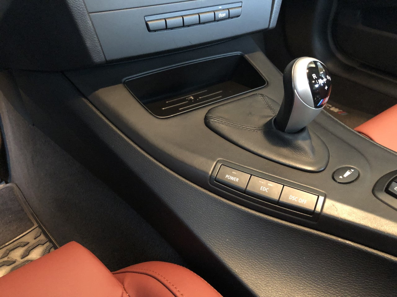 BMW E9X 3 SERIES (E90/E91/E92/E93) INDUKTIV Wireless Device Charging Unit